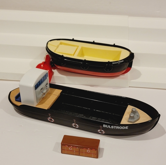 Thomas & Friends Wooden and Plastic Railway Bulstrode Boat Train Tank Engine - Picture 9 of 13